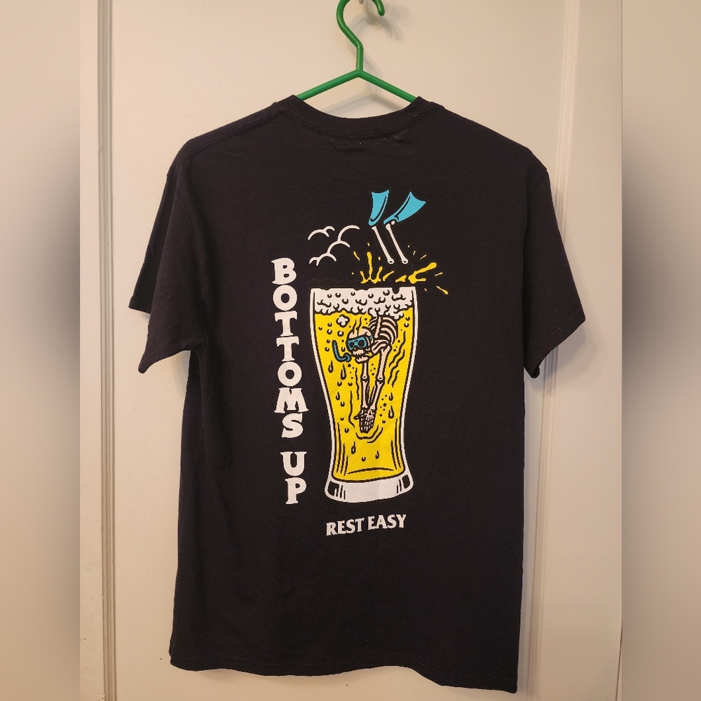 Bottom up T-shirt by Rest Easy